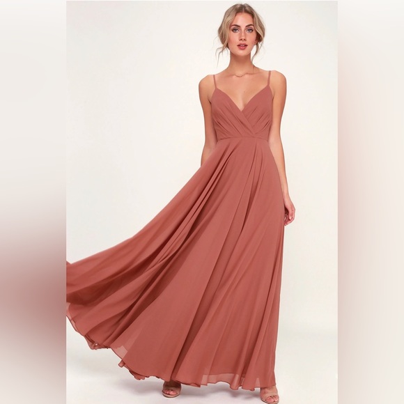Lulu’s Chiffon Gown in WINE - Picture 2 of 12